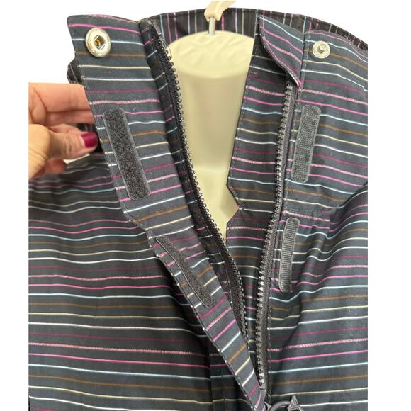 Roxy 5K Silver Snowboard/Ski Jacket Black With Multicolor Pinstripe Size XL - Picture 13 of 16